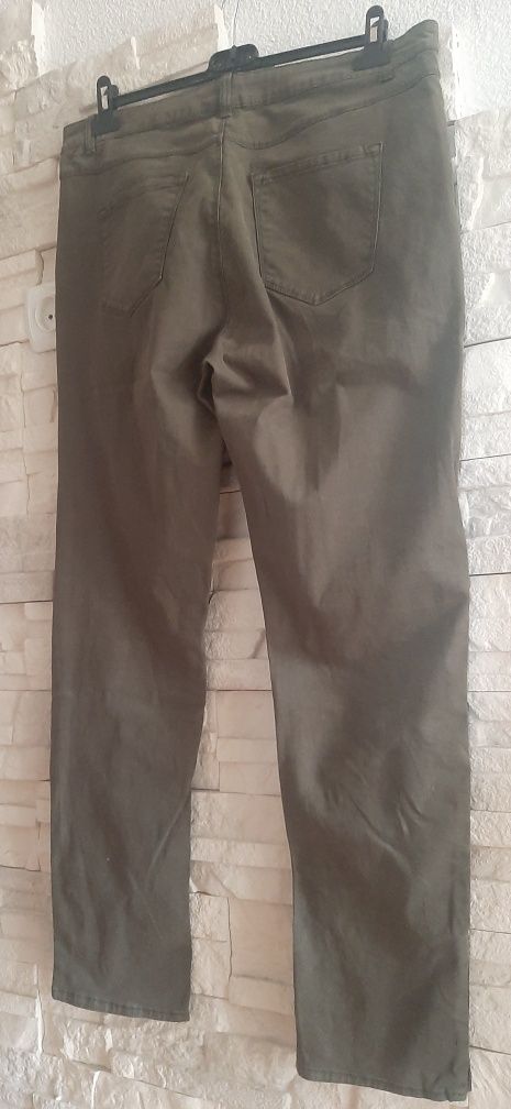 Spodnie zielone khaki 44/XXL