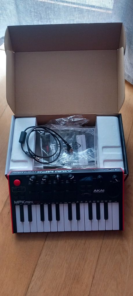 Mpk mini play como novo