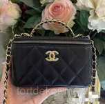 Сумка жіноча чорна Chanel  клатч-косметичка з ланцюжком
