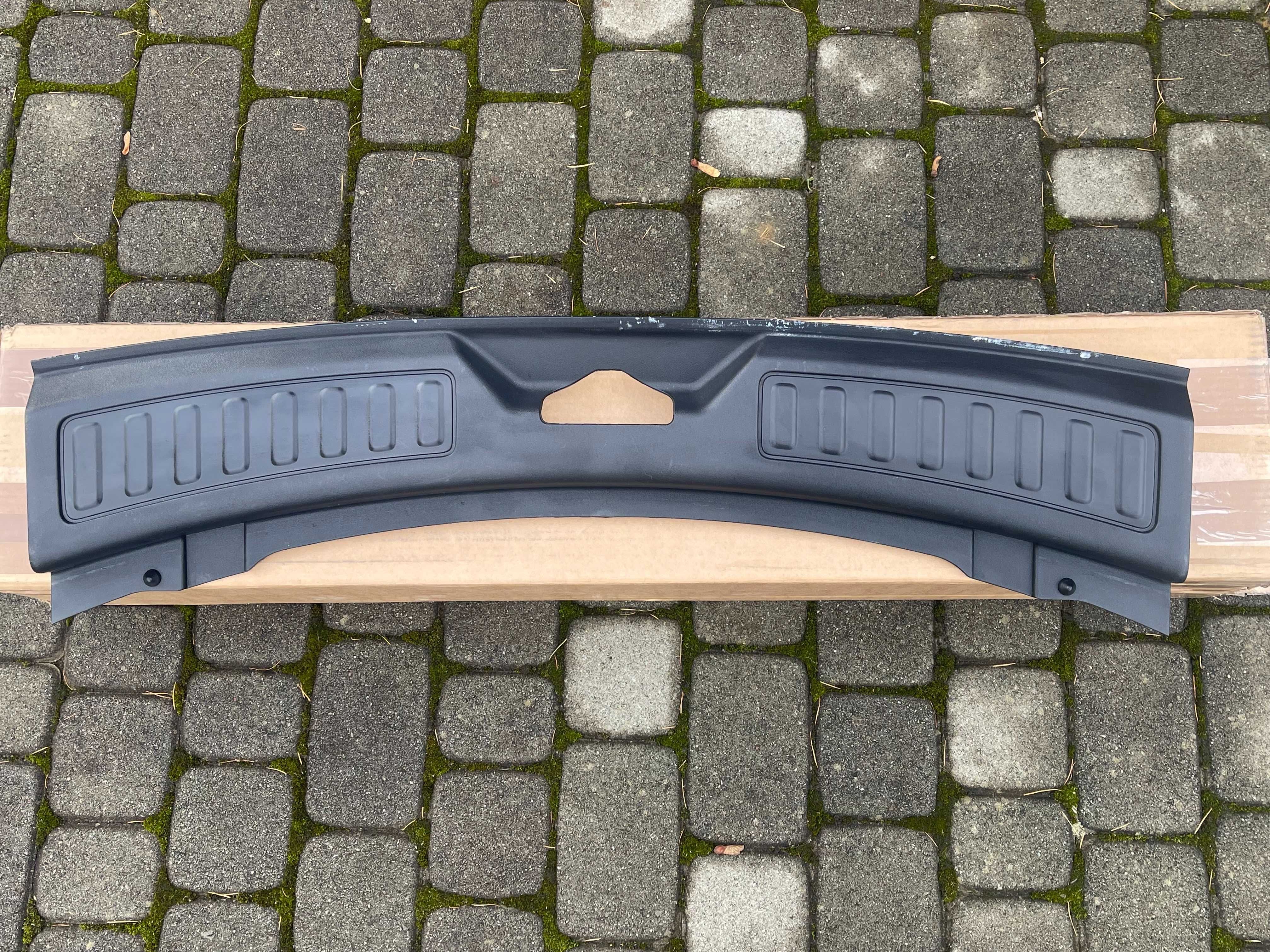 Оздоблення порога багажника LAND ROVER DISCOVERY SPORT (633100710-01)