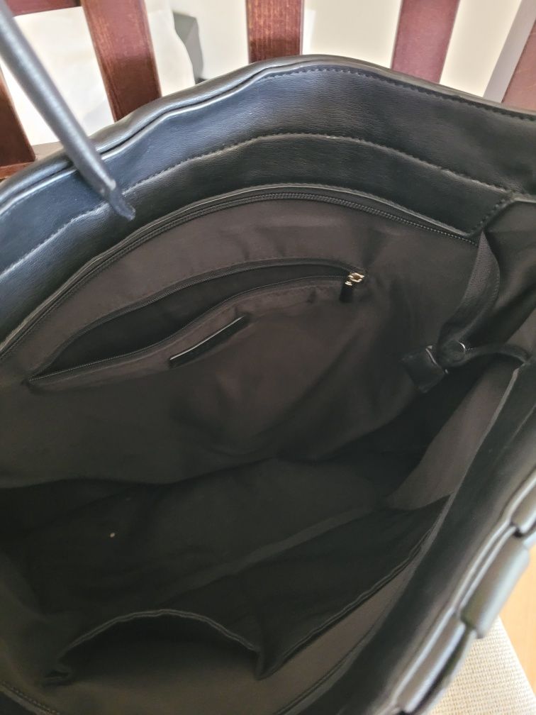 Czarna Torba na ramię listonoszka shopper bag torebka Reserved