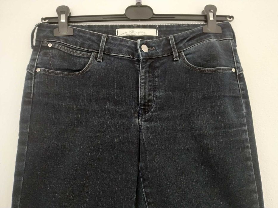 Spodnie Jeansy Wrangler Sara Narrow