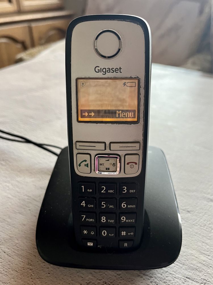 Telefon stacjonarny bezprzewodowy Gigaset A400 słuchawka
