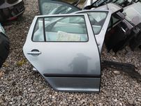 Skoda Octavia 2 drzwi prawy tył 9151