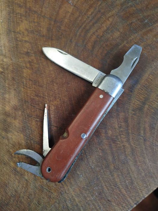 scyzoryk /wojskowy nóż szwajcarski Elsener Schwyz / Victorinox 1953