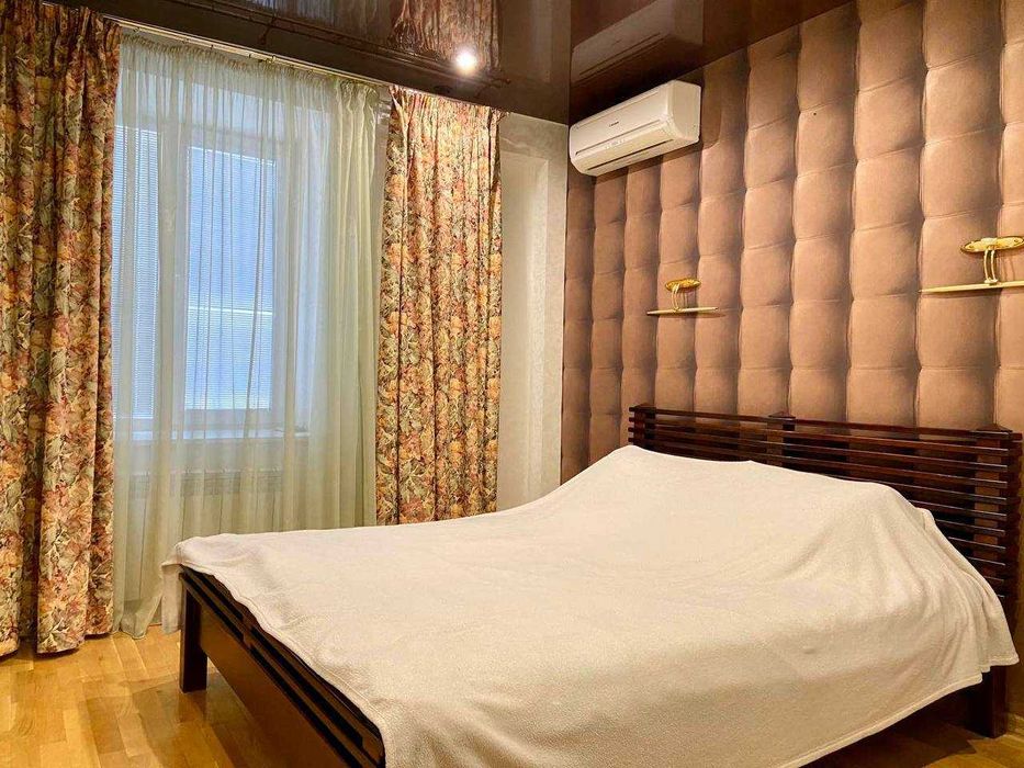 Сдам 2к квартиру в новобудові на пр.Поля 27д центр