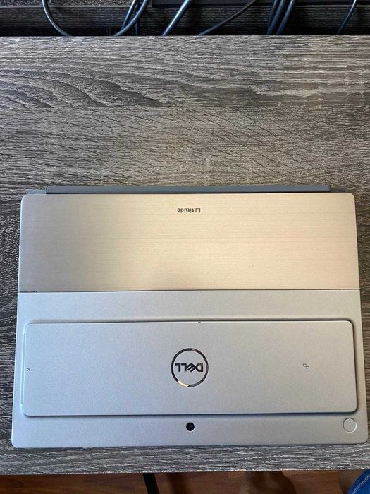 Portátil Híbrido (Tablet + caneta e Teclado com Capa) 13.2"
