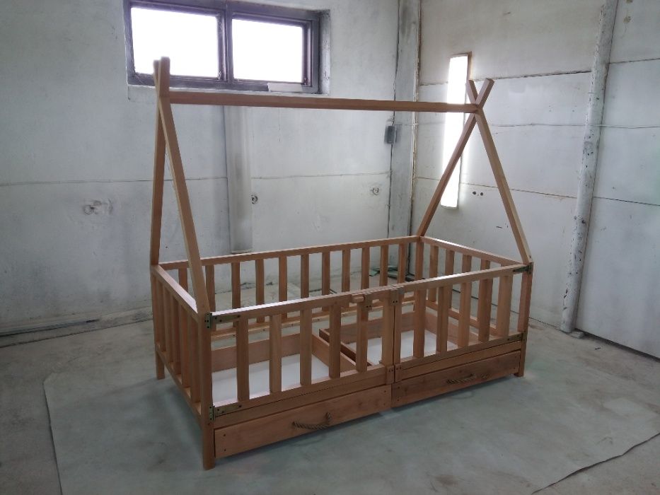 Łóżko drewniane "TIPI APERTO"