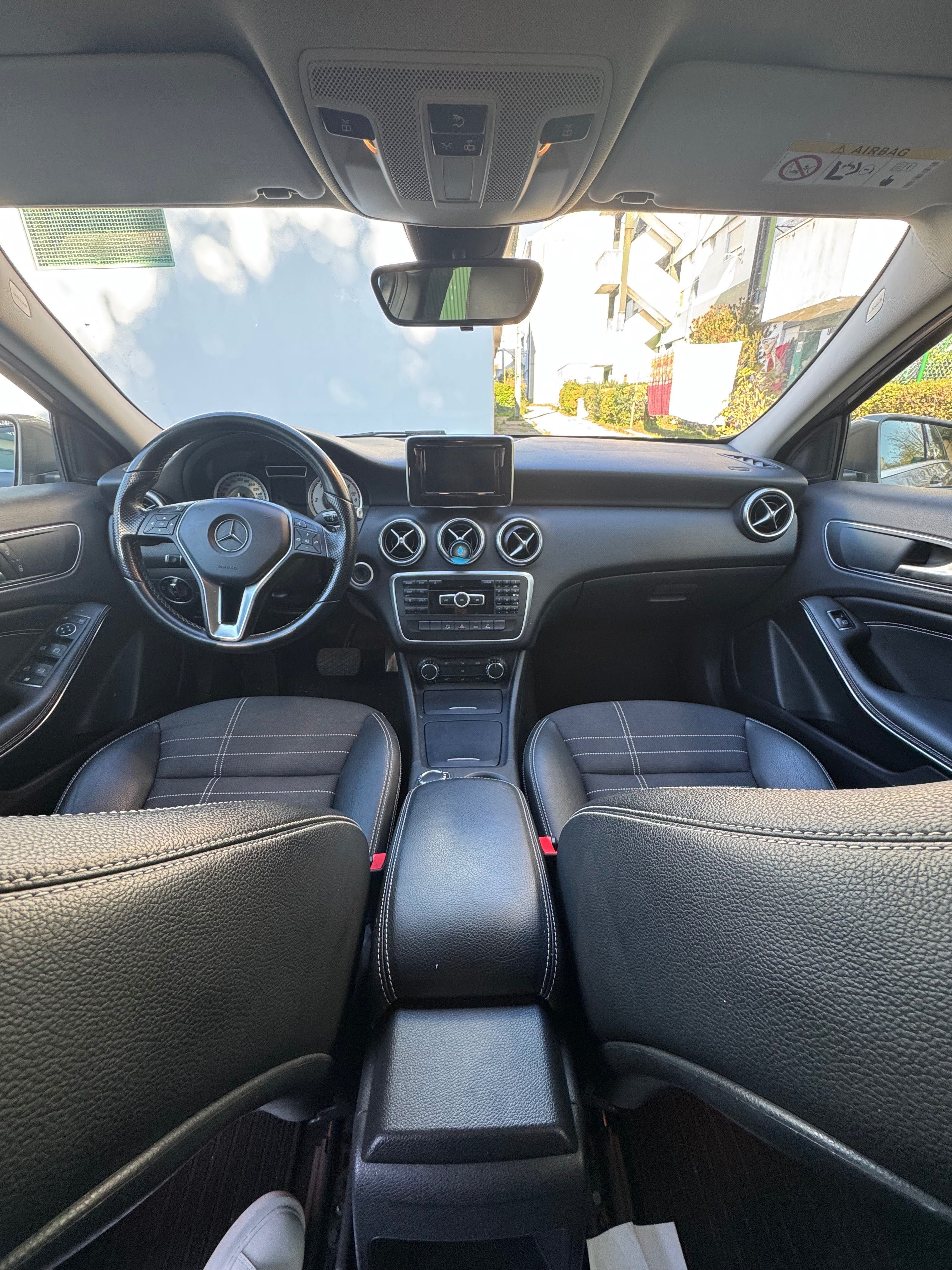 Mercedes A180 cdi sport auto (versão motor Mercedes)