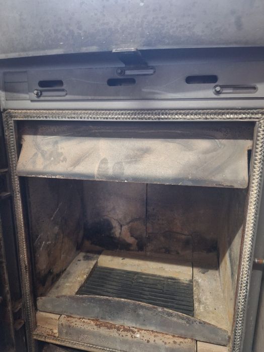 Piec kominek koza