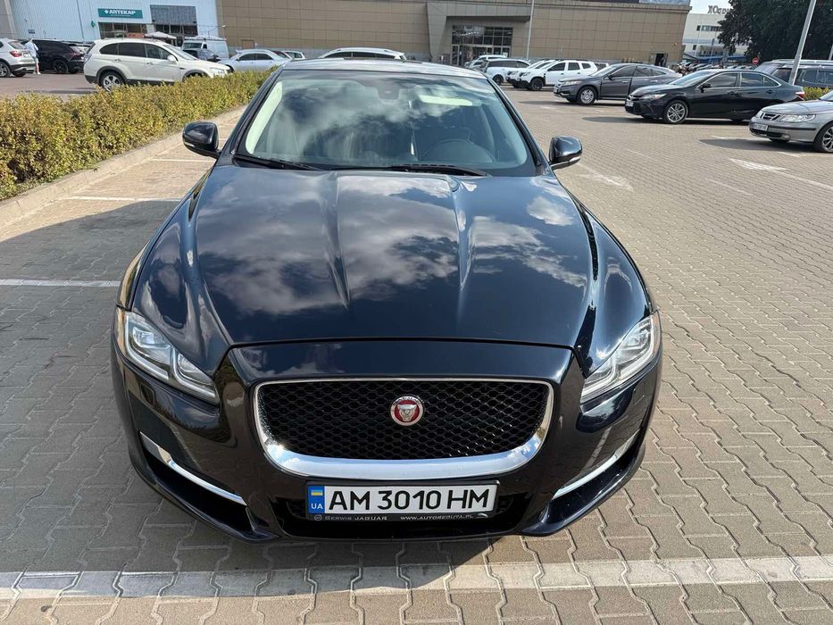 Продам авто Jaguar XJ 2015 р.в.