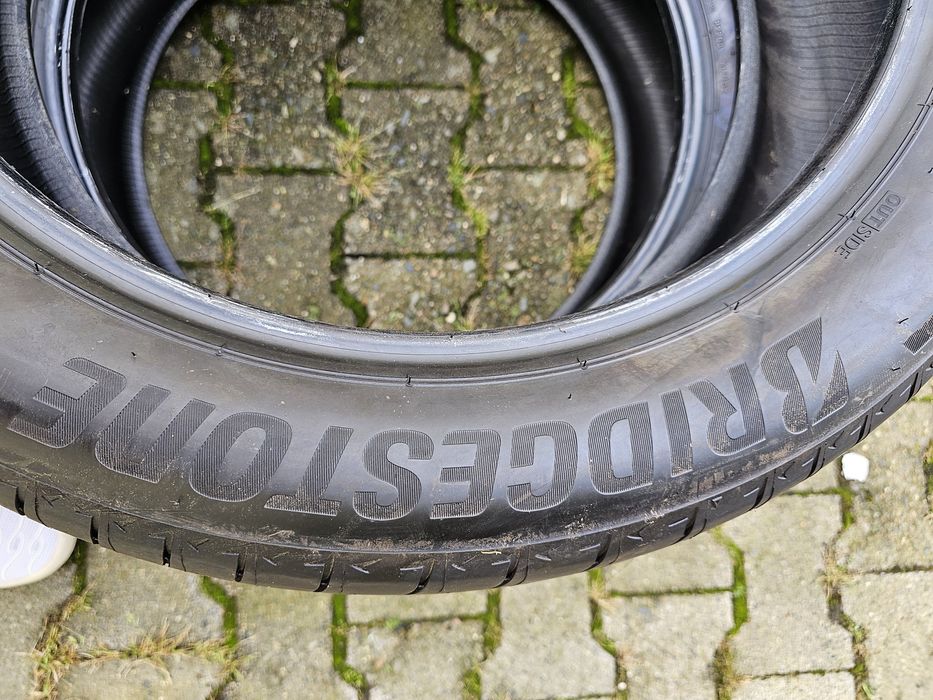 Letnie opony Bridgestone Alenza 235/50/20  100W