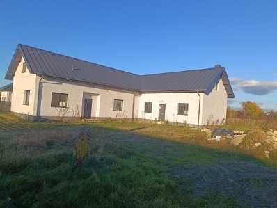 Budowa domów i wykończenia wnętrz – ponad 30 lat doświadczenia.