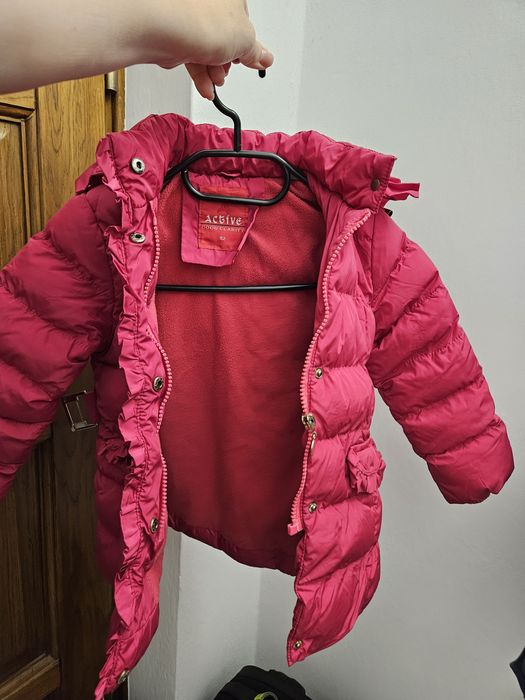 Różowa kurtka zimowa dla dziewczynki – rozmiar 92