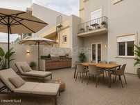 Apartamento T2 com logradouro, área de 119m2 - Centro Campo de Ouri...
