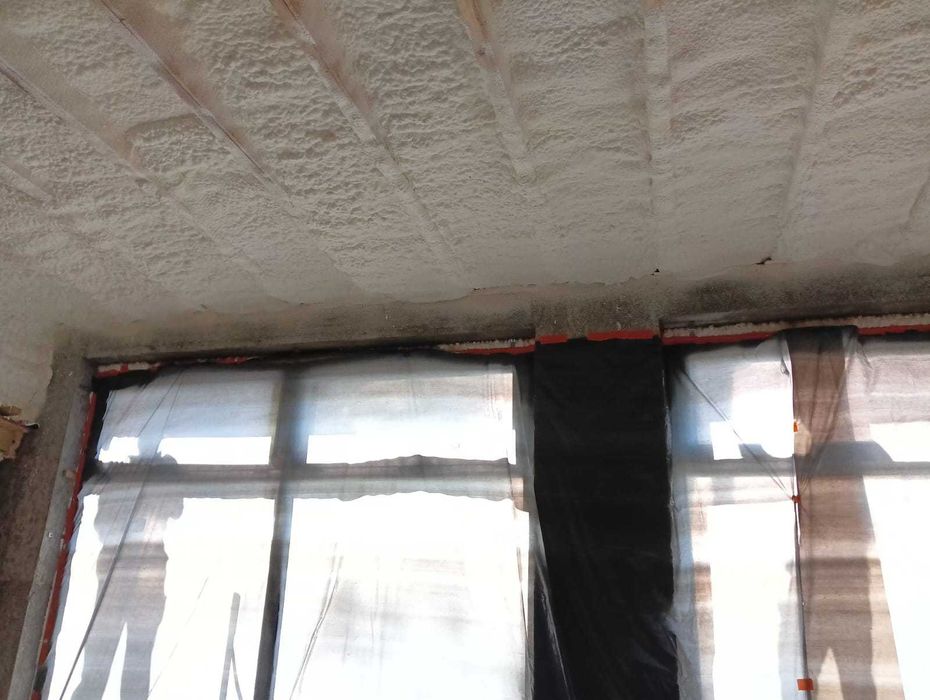 Ocieplanie Pianą Izolacje Natryskowe Pianką PUR Ocieplanie poddasza