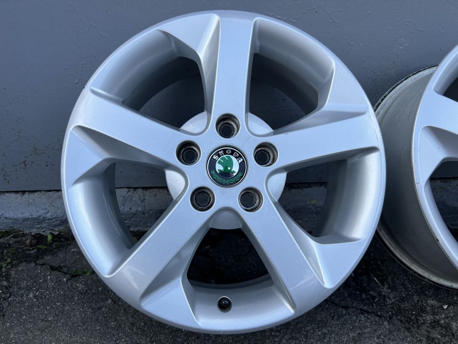 Оригінальні диски Skoda r16 5*112 Octavia A5 Volkswagen Golf Caddy