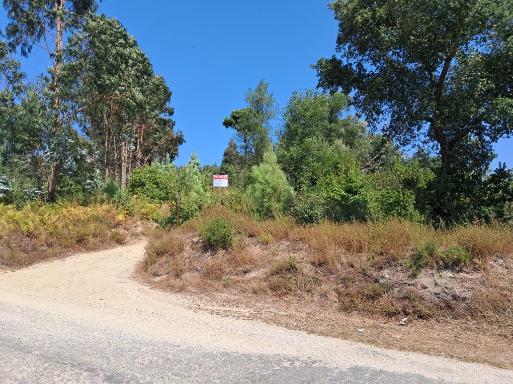 Terreno em frente a EM632A
