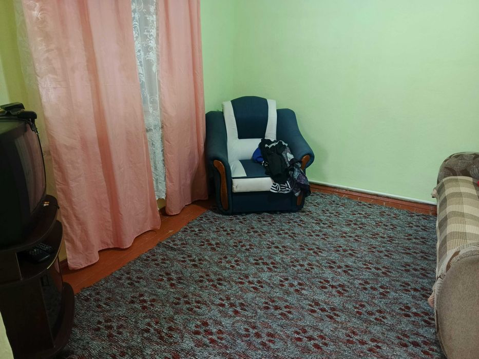 пол дома по ул Красноградская
