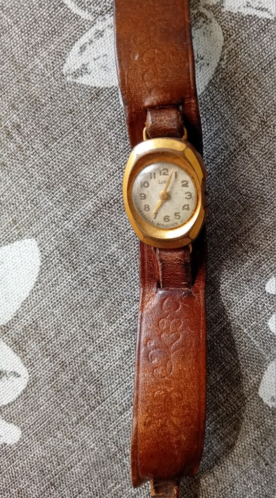Pozłacany zegarek Luch Łucz Belarus retro vintage