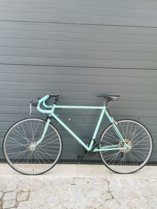 Bicicleta de estrada antiga