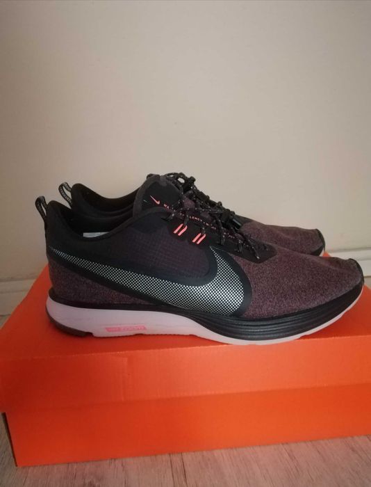 Buty sportowe NIKE