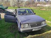 Opel Ascona сів та поїхав