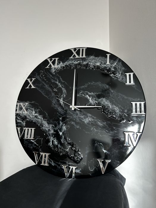 Zegar z żywicy epoksydowej z kamieniami naturalnymi, cichy mechanizm