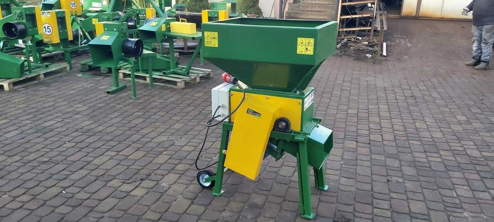 GNIOTOWNIK 3kW, do zboża, Zgniatacz walcowy, Śrutownik, Młyn, DOSTAWA