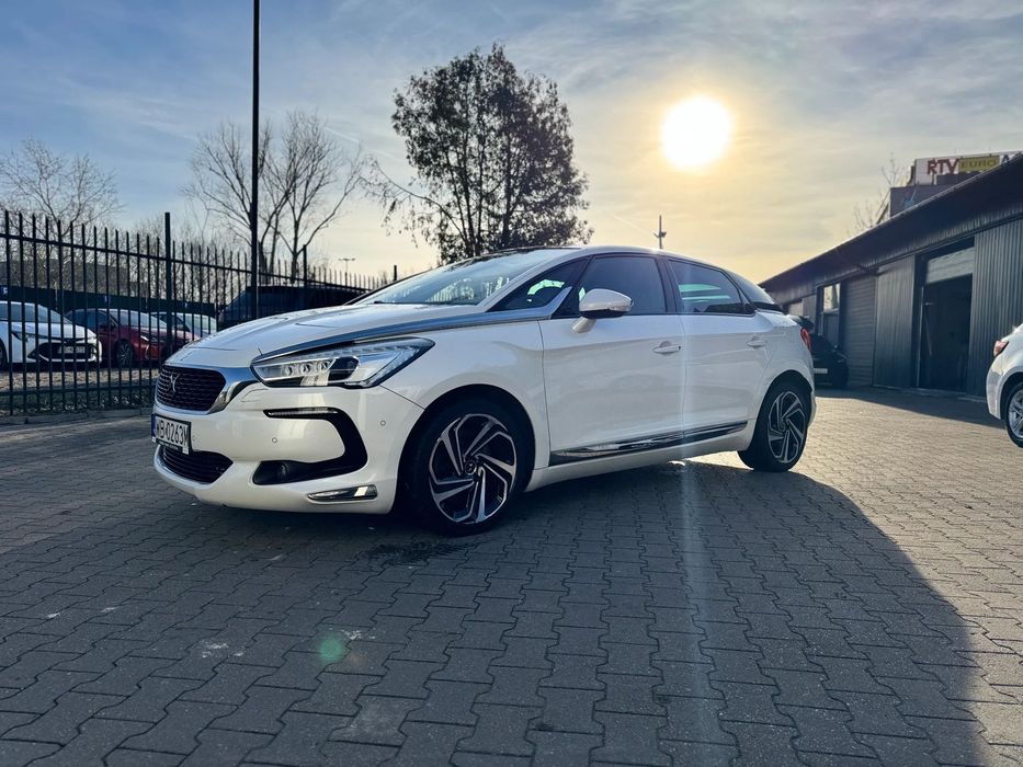 Citroën DS5 Citroën DS5 2.0 BlueHDi 180 SPORT CHIC • Skóra • Automat • Kamera • 20