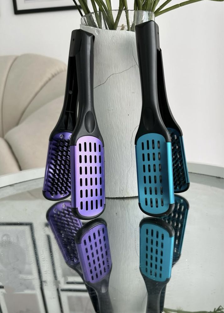 гребінець- затискач Hair Expert Hairbrush