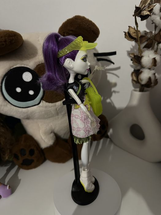 Спектра Спорт лялька монстер хай monster high