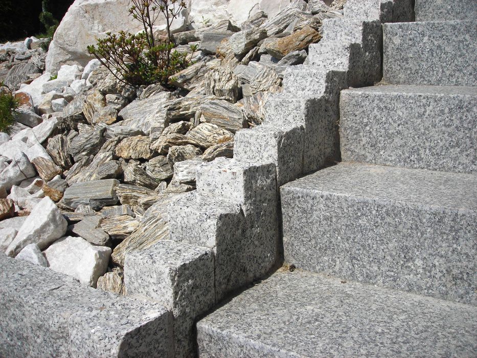 Palisada granitowa kostka brukowa Ziemia Granit cięto-łupany 10x10x30