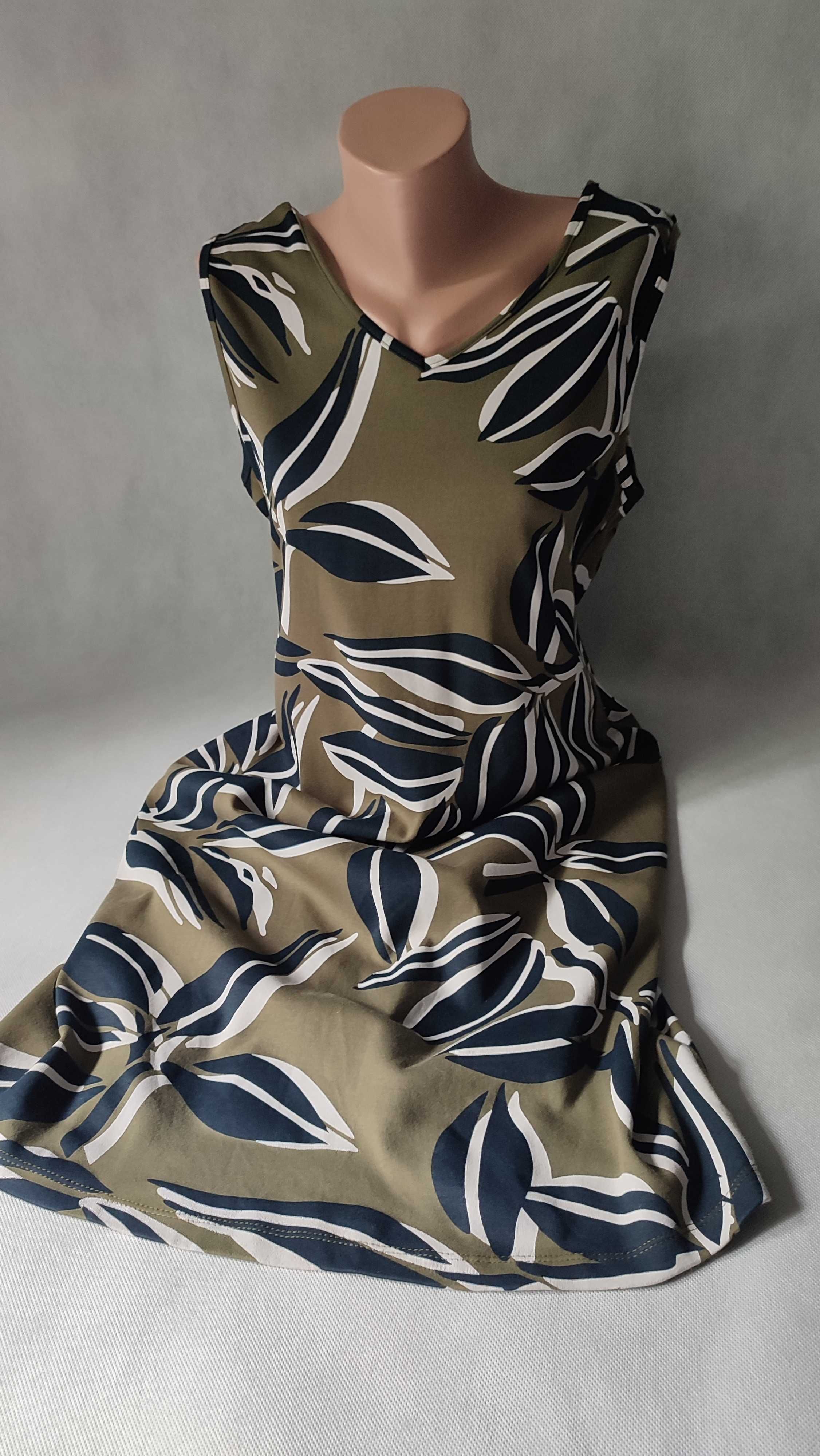 Sukienka princeska plus size we wzory bez rękawów bawełniana 44/46