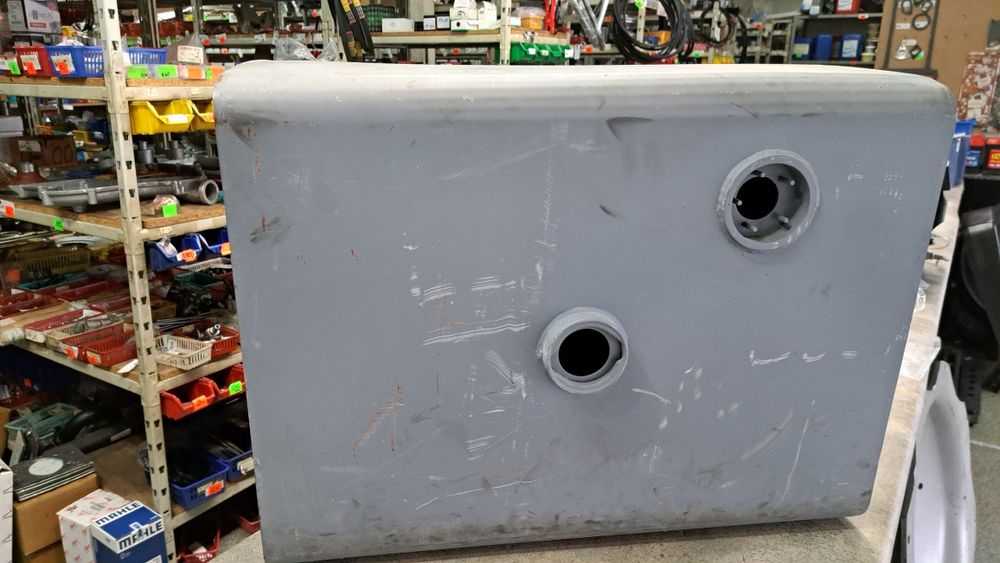 Zbiornik paliwa c-385