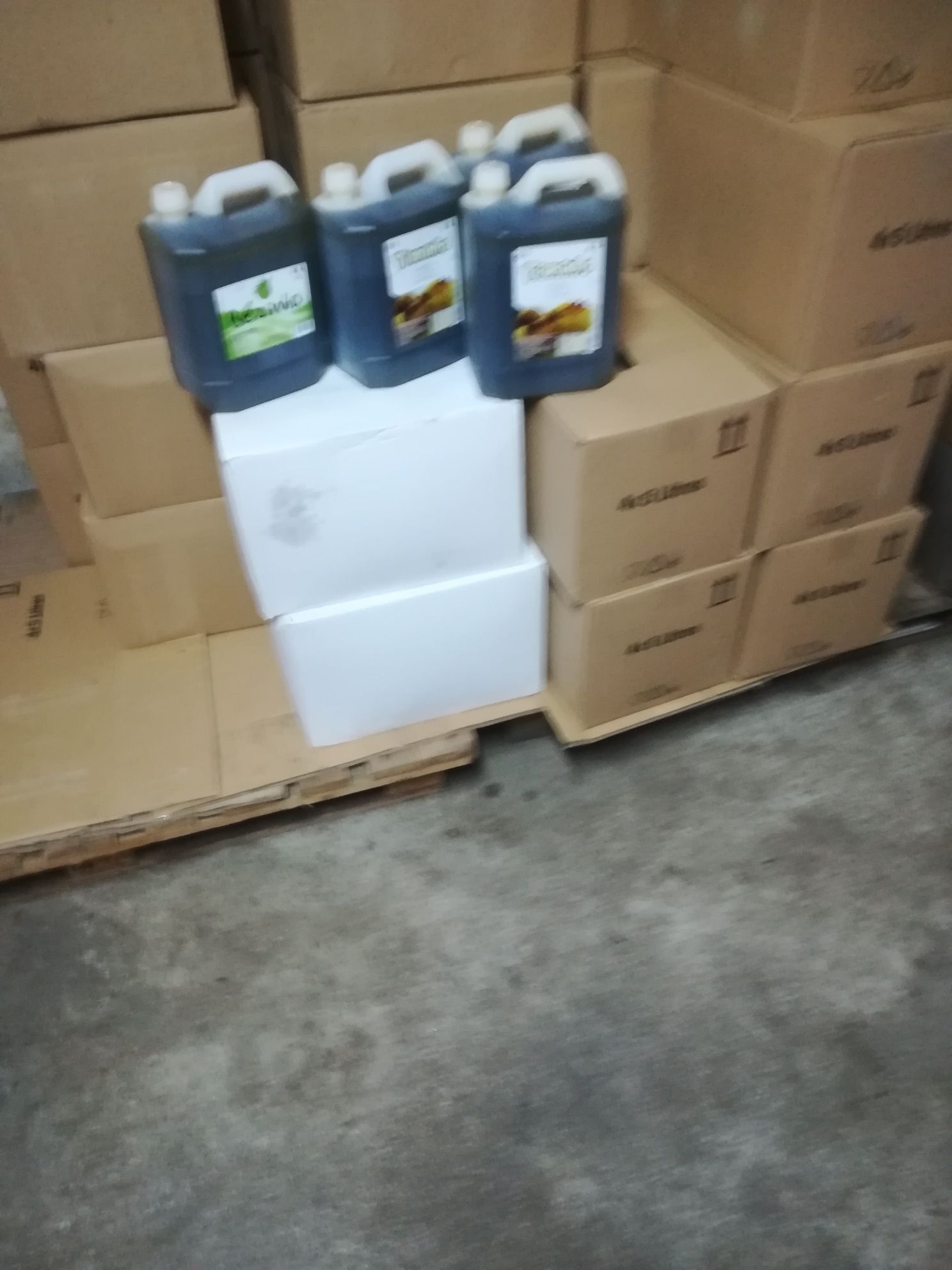 Tenho para venda diversos e bons produtos