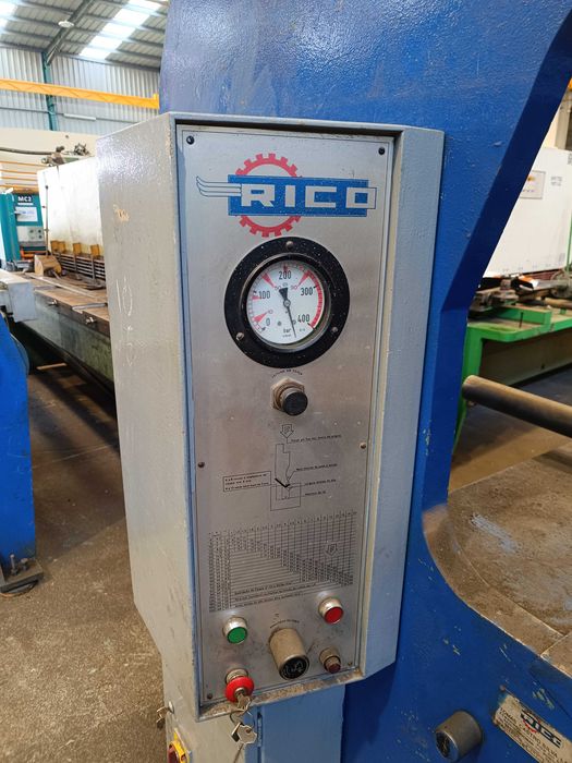 Mavipal | Quinadeira Hidráulica RICO RQH 30-90