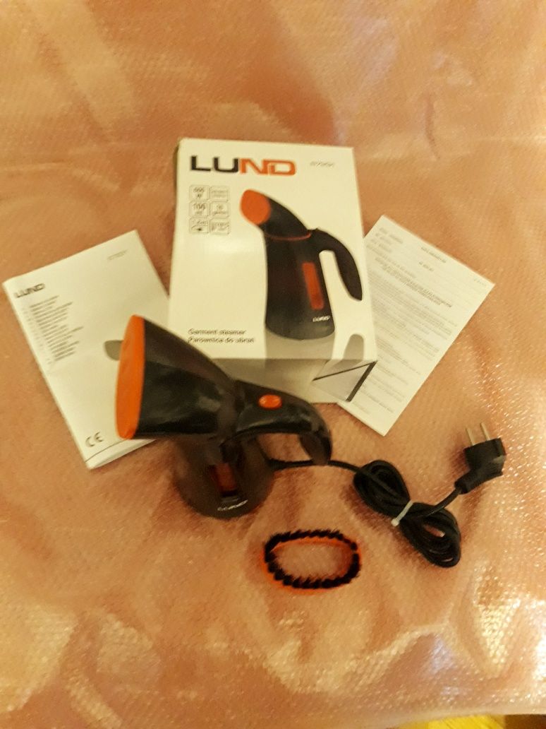 Turystyczna parownica do ubrań marki LUND 600W