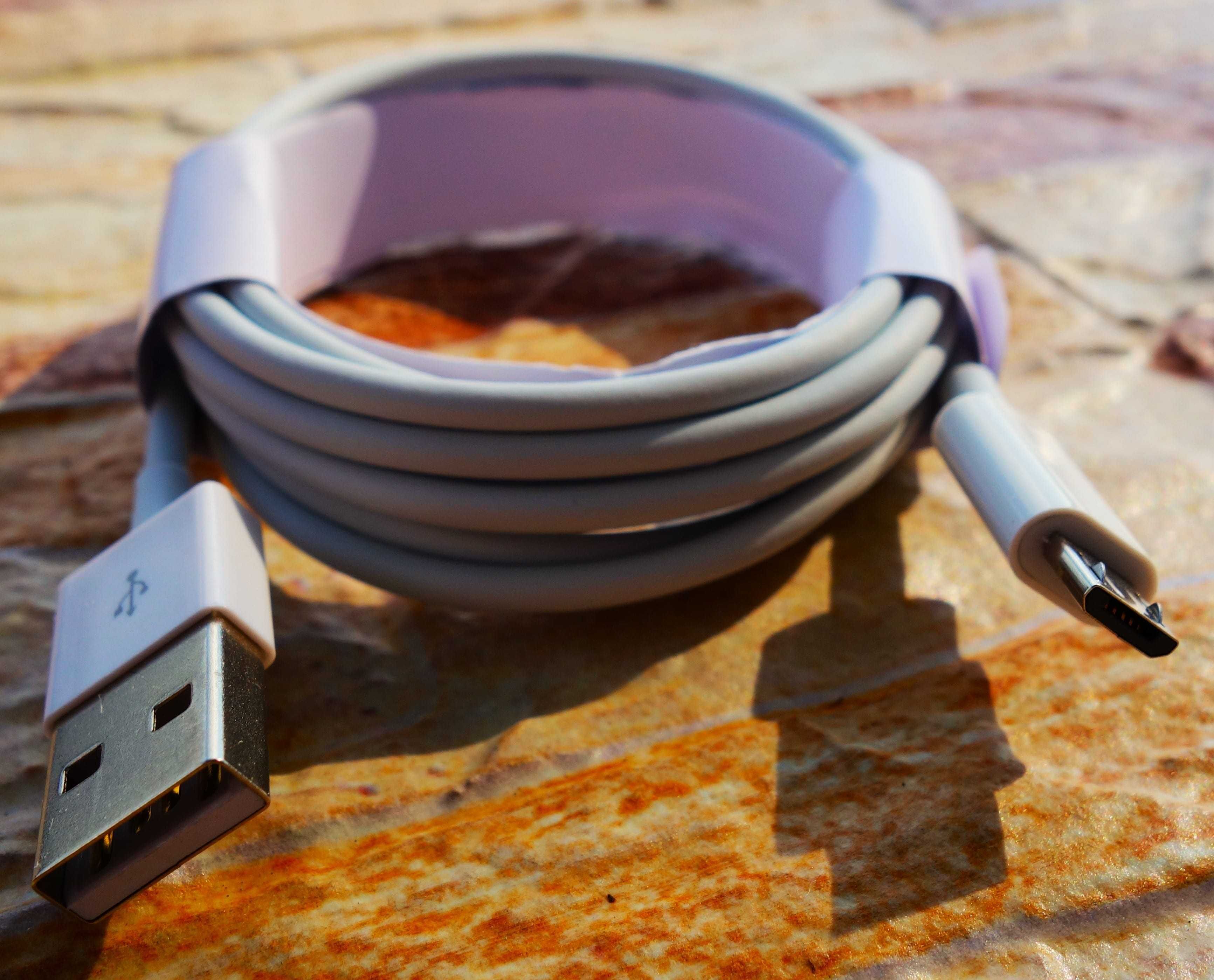 Kabel MICROUSB do USB 1.5M Szybkie Ładowanie Transfer Danych Terminal
