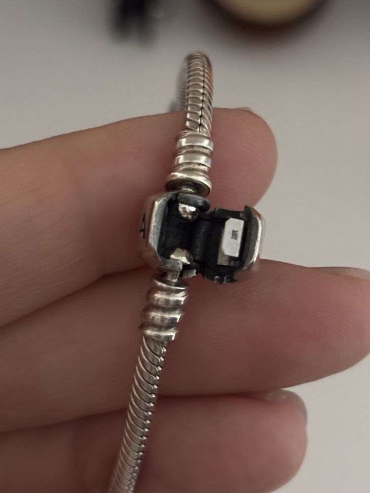 Pandora украшения