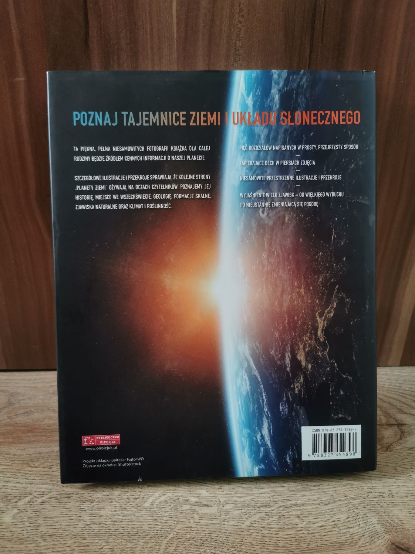 Planeta Ziemia - Wszechstronne Kompendium Wiedzy o  Kosmosie