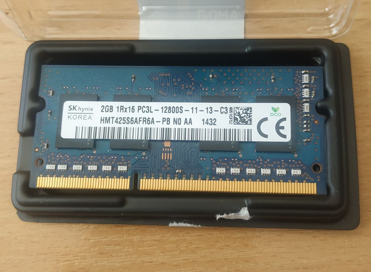 Пам'ять Hynix 2 GB SODIMM DDR3 1600 MHz (HMT425S6AFR6A-PB)