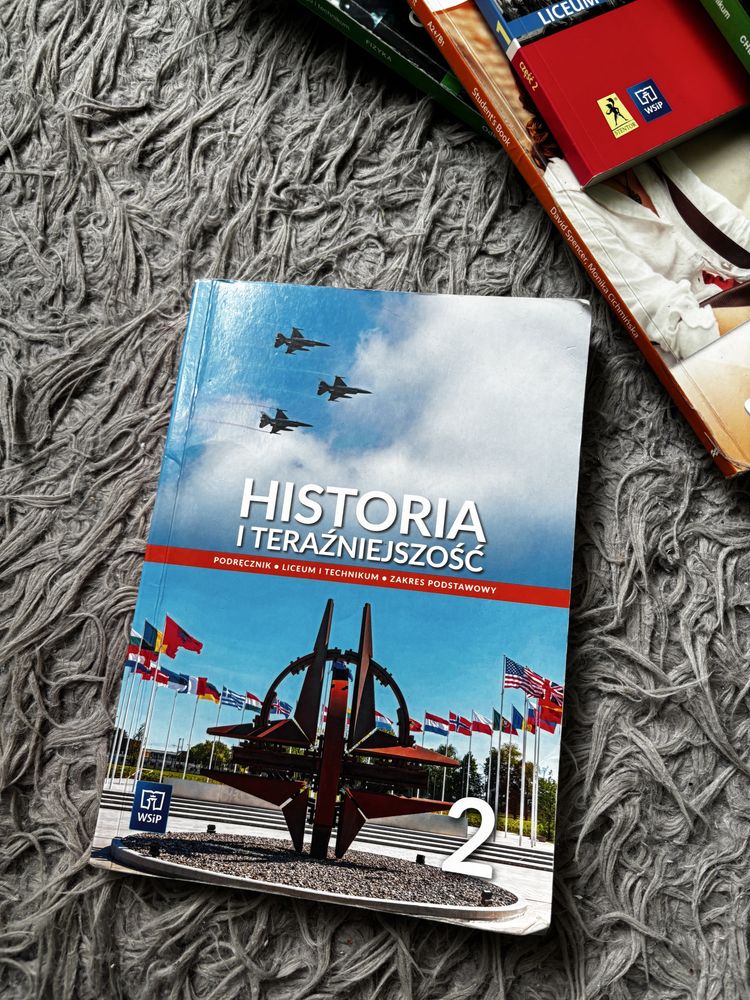 Podręcznik Historia i teraźniejszość 2 WSIP