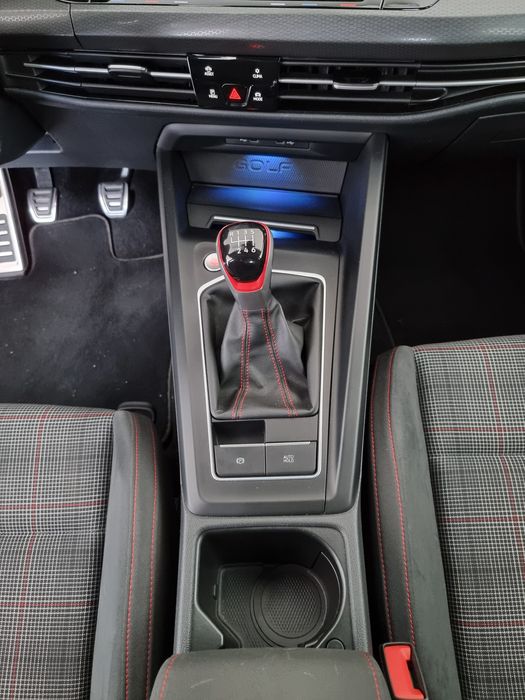 Volkswagen Golf VIII GTI 2.0 TSI 245cv – 2022