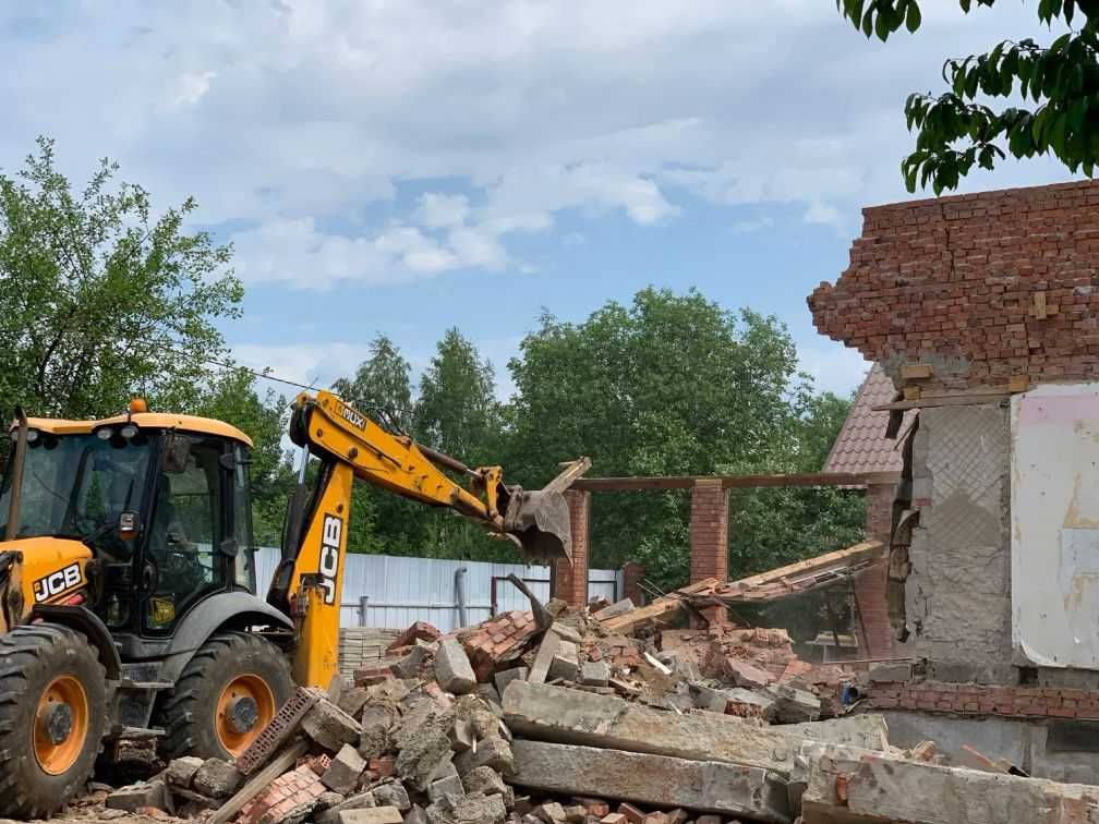 Зрізання дерев, Розчистка ділянок, Демонтаж, корчування, Спил, обрізка