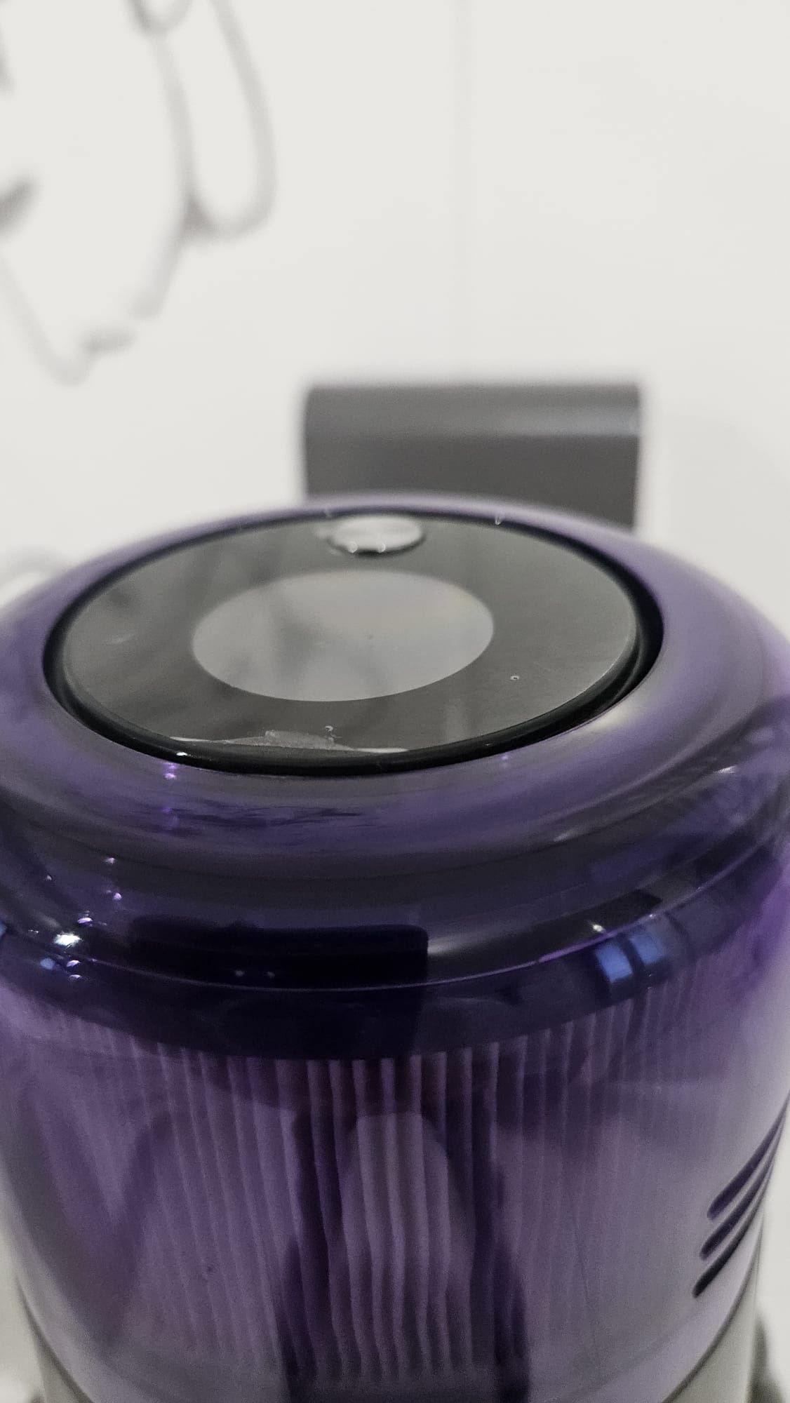 Odkurzacz pionowy Dyson V11 bardzo ładny
