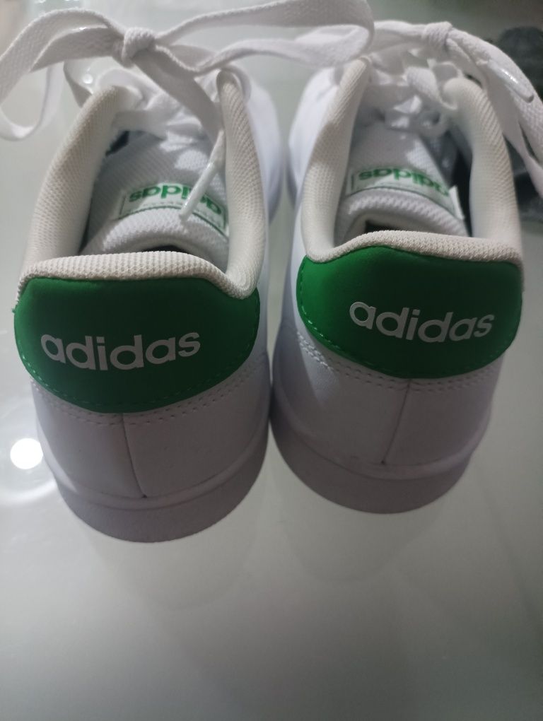Ténis Adidas (originais)