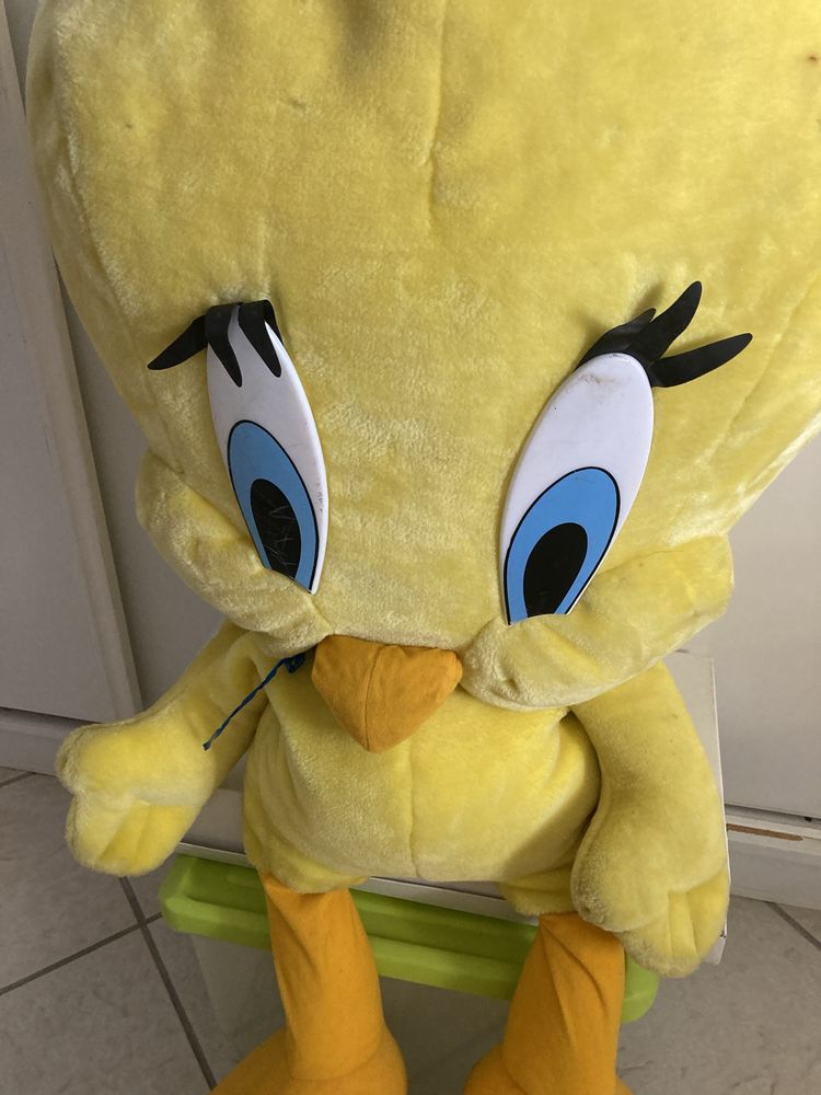 Tweety peluche com altura de 1,15 metros