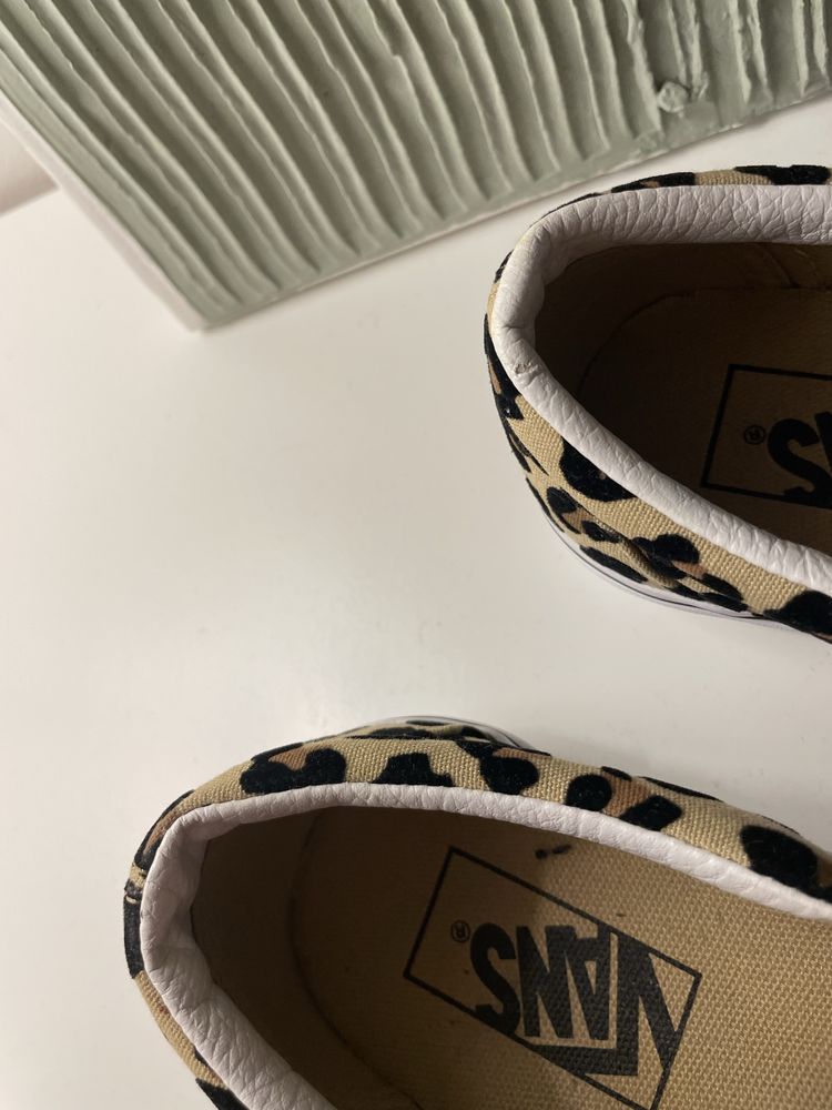 Vans classic slip on panterka rozmiar 38