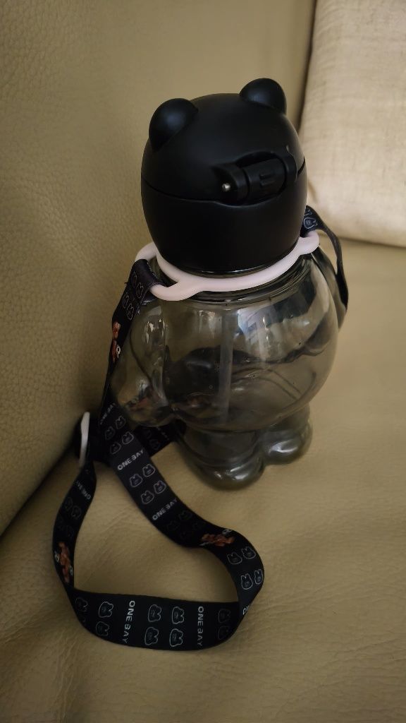 Garrafa água urso